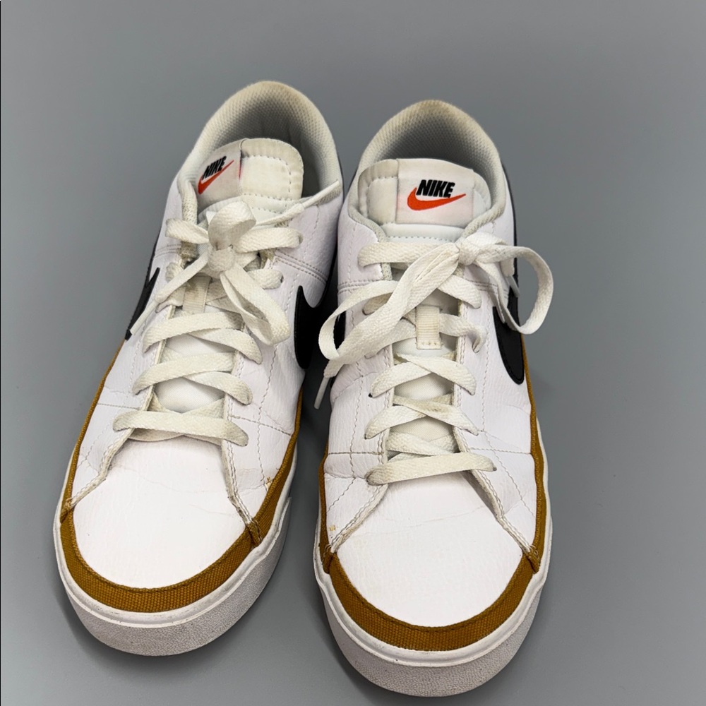 Nike Court Legacy Sneakers Size 9.5